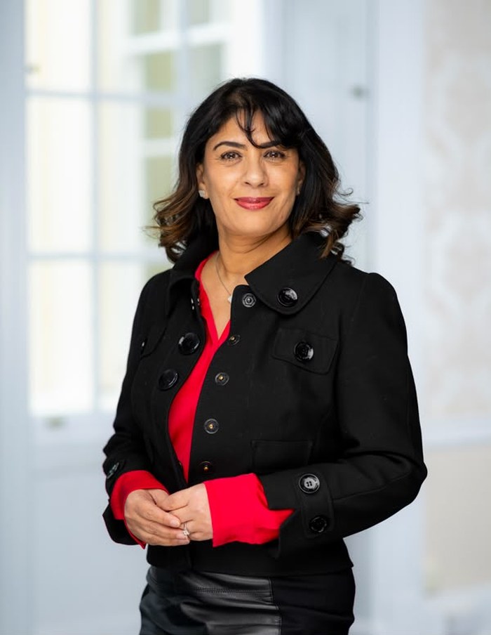 Dr Afifa Qazi